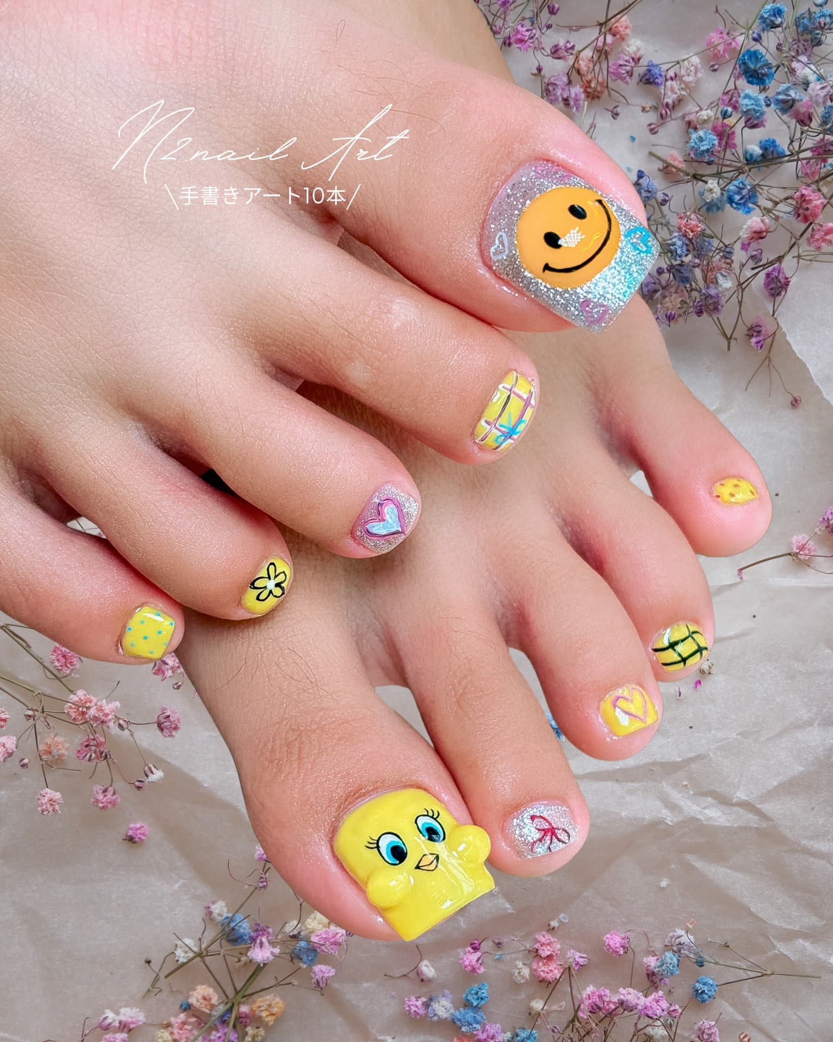 N2 nail foot design 4
